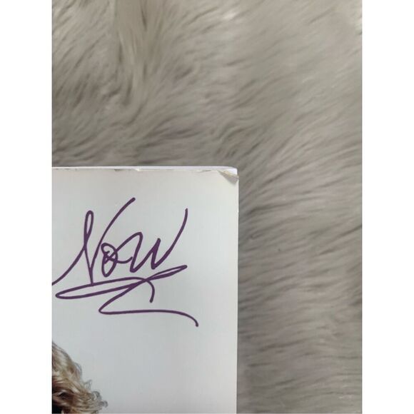 Taylor Swift Speak Now Guitar Book - Picture 4 of 4